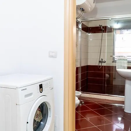 Valona Apartment