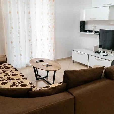 Apartment Valona *